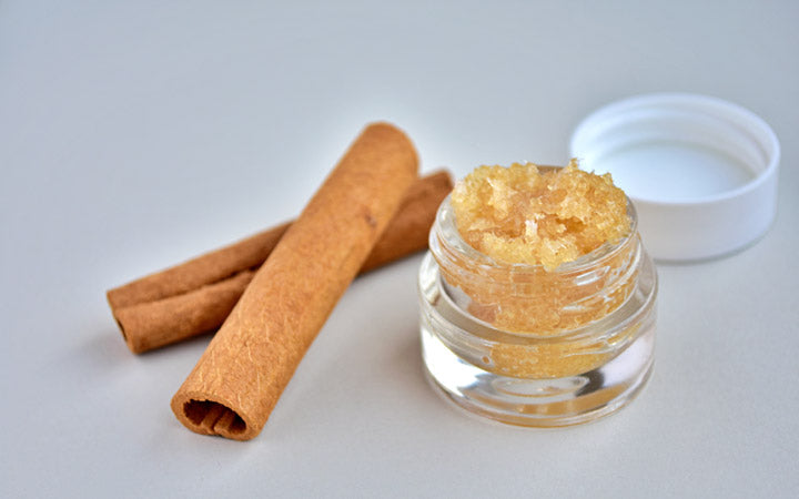 natural homemade lip scrub with cinnamon